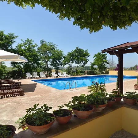 Villa La Terrazza, Uncontaminated Beauty Near Lake Trasimeno *