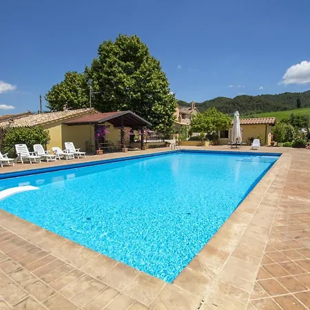 Villa La Terrazza, Uncontaminated Beauty Near Lake Trasimeno *